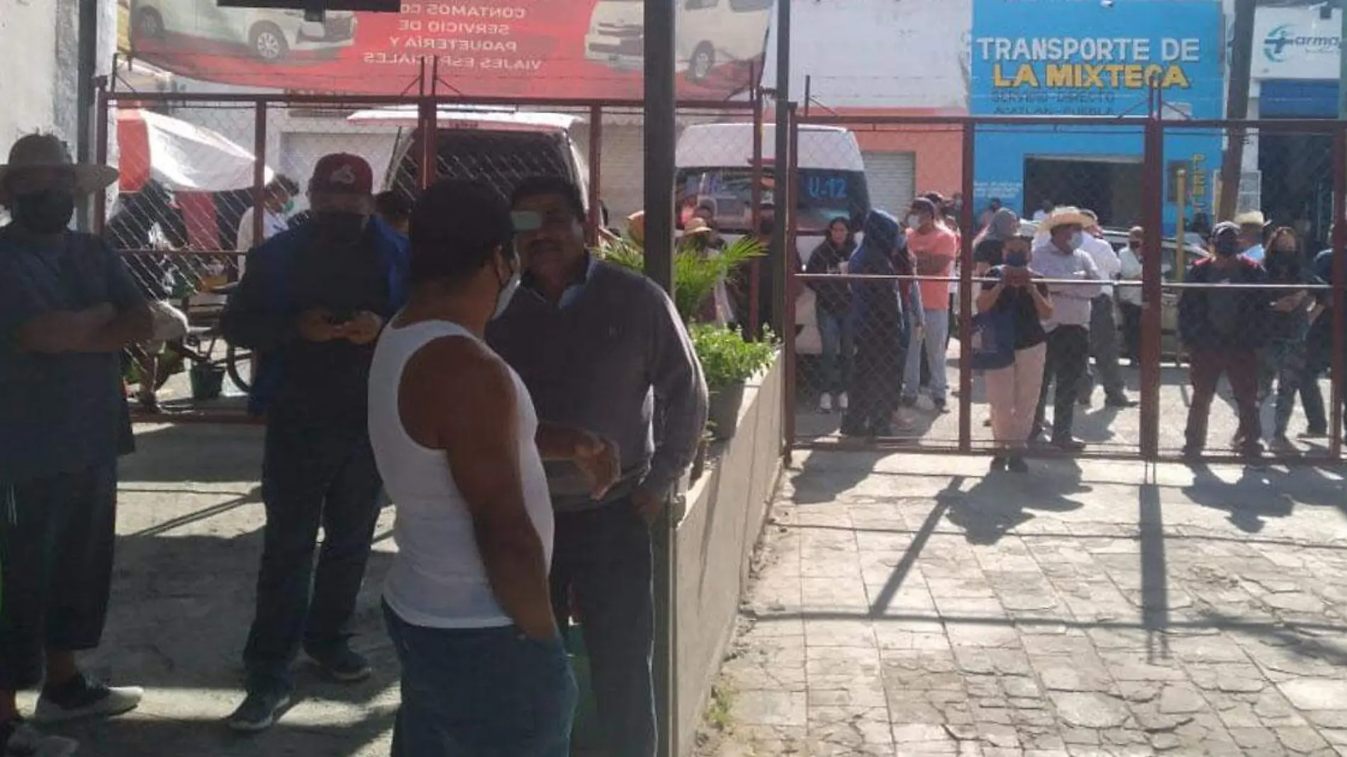 conflicto entre transportistas en acatlán